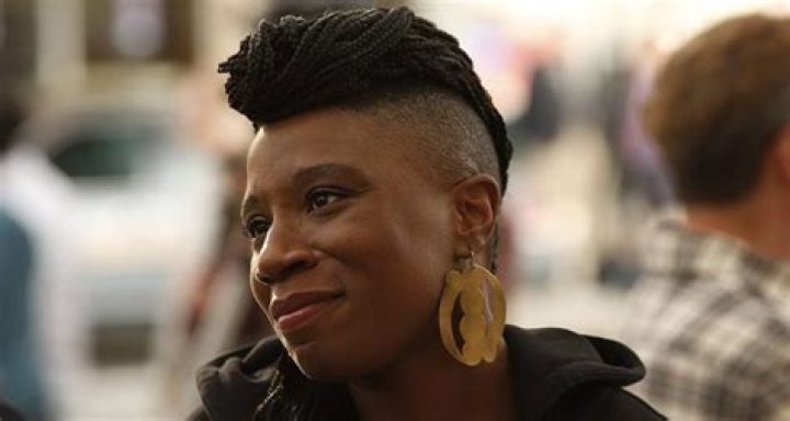 Discover The Truth: Is Aisha Hinds Transgender?